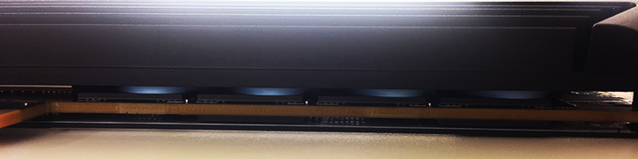 Intel Optane 900P side view